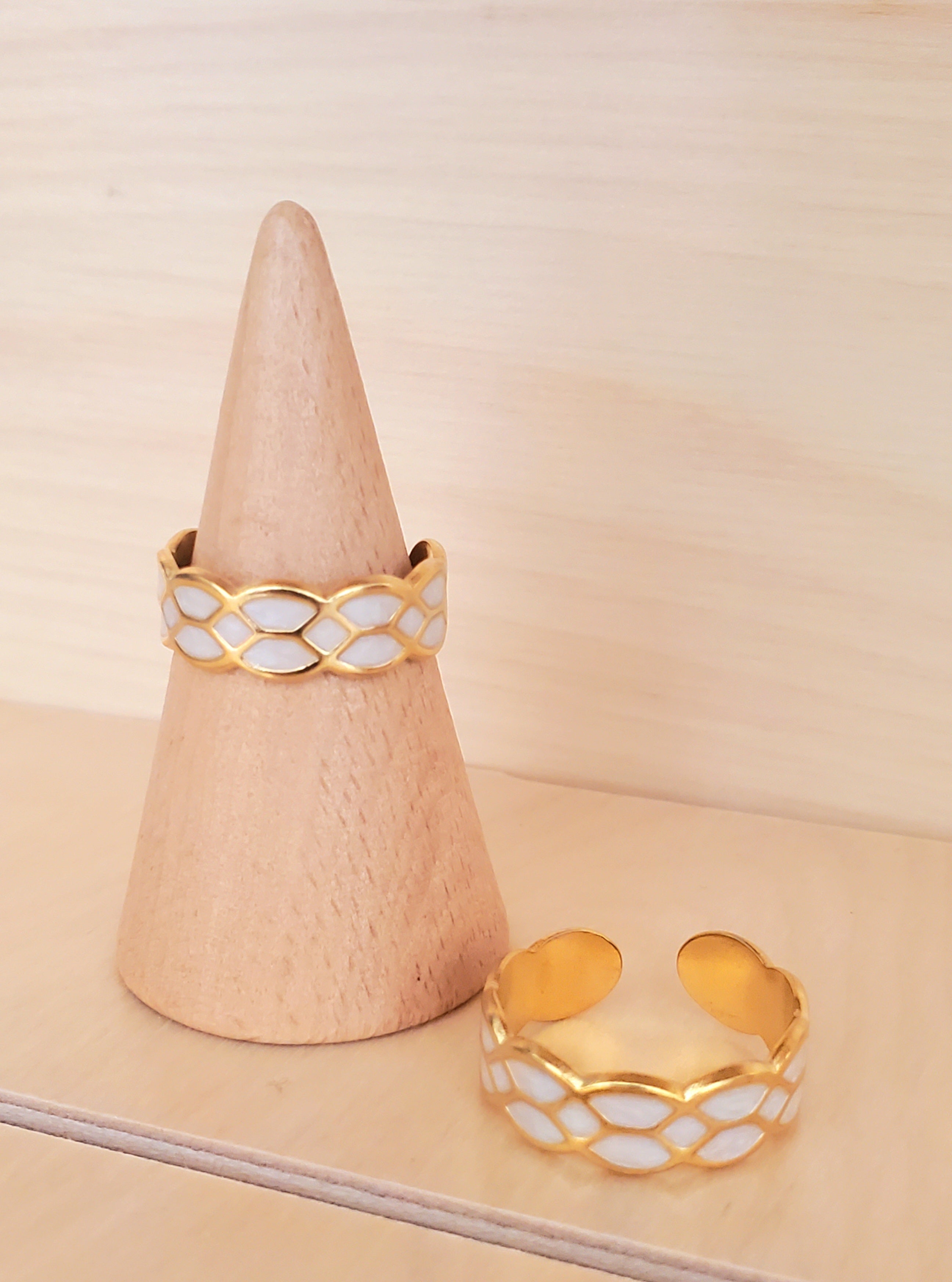 Golden Lattice Ring