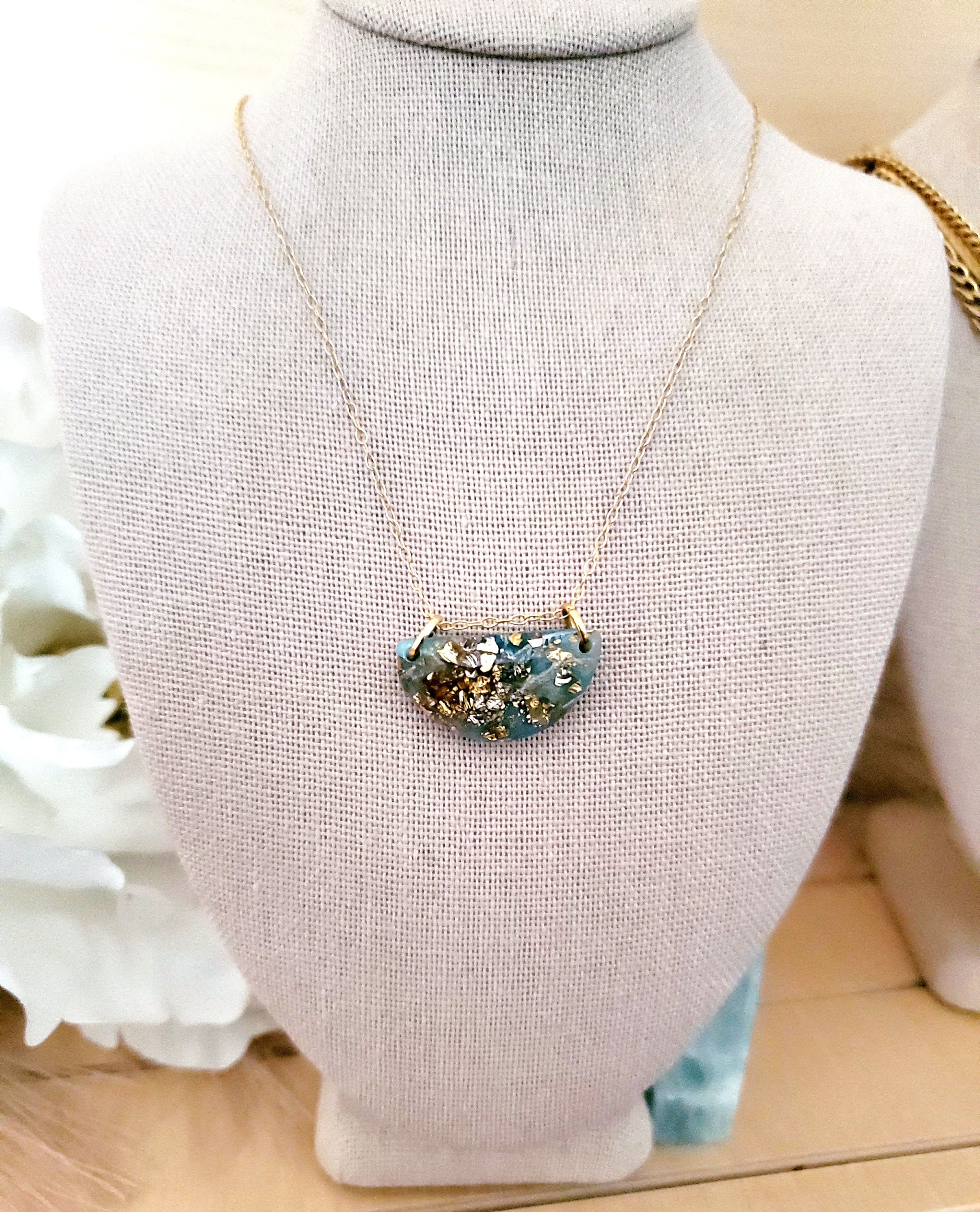 Agate Inspired Mini Pendant Necklace